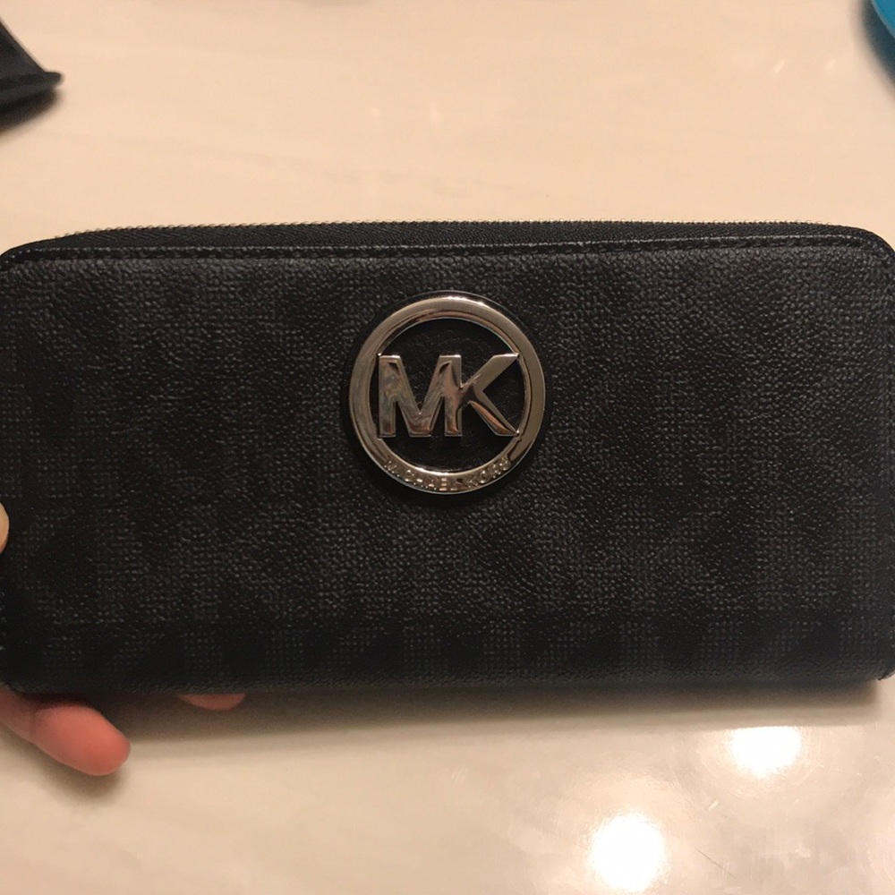 Michael Kors wallet